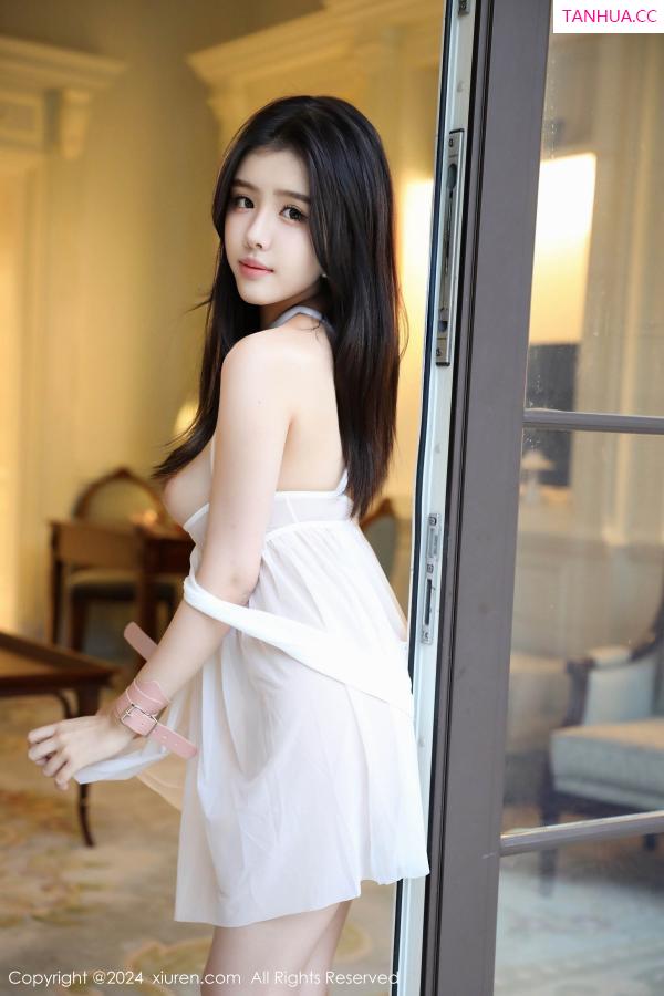   [XiuRen]高清写真图 2024.12.06 No.9563 唐翩翩 美腿妩媚第76张图片